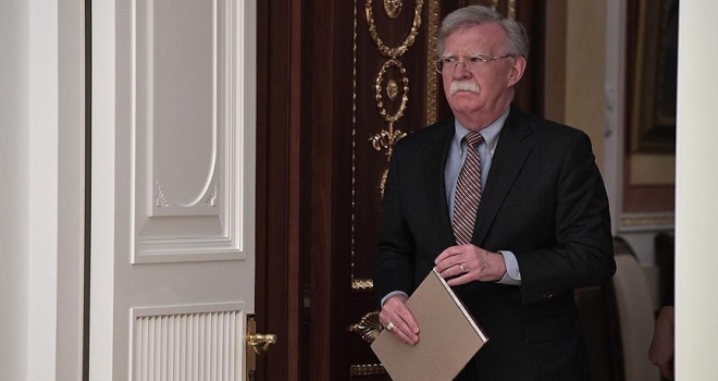 Bolton'dan 'Maduro ile iş yapmayın' açıklaması