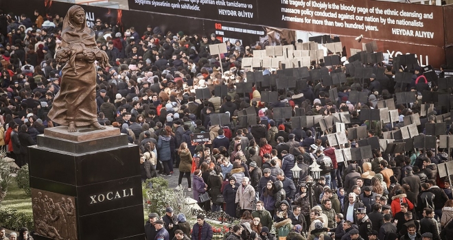 Hocalı kurbanları Ana Feryadı Anıtı'nda anıldı